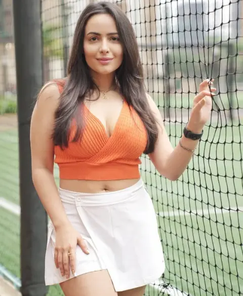 Goregaon Escorts - Book Now Escorts in Goregaon, Mumbai - Companions near Film City